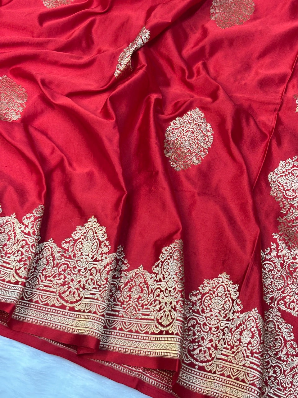 Red Pure Mashru Silk Handwoven Banarasi Saree