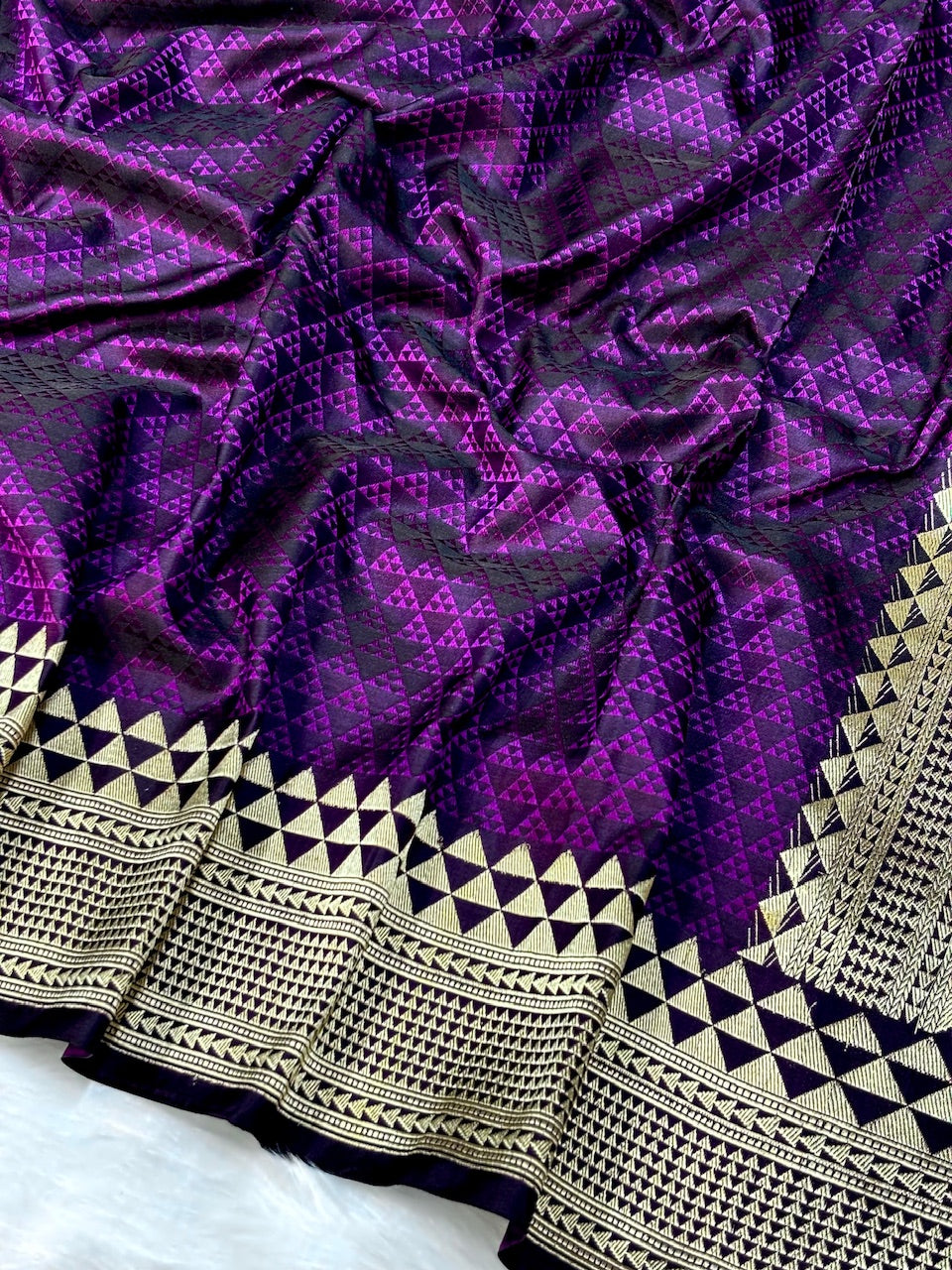 Wine Purple Pure Tanchoi Mashru Silk Handwoven Banarasi Saree