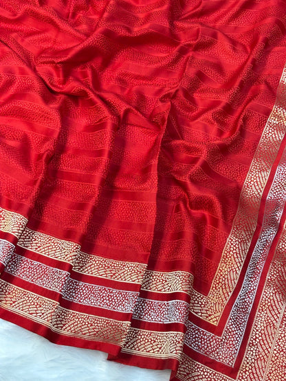 Red Pure Tanchoi Silk Buti Handwoven Banarasi Saree