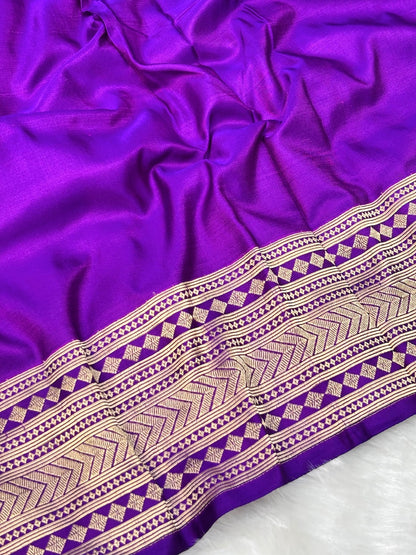 Purple Pure Tanchoi Silk Buti Handwoven Banarasi Saree