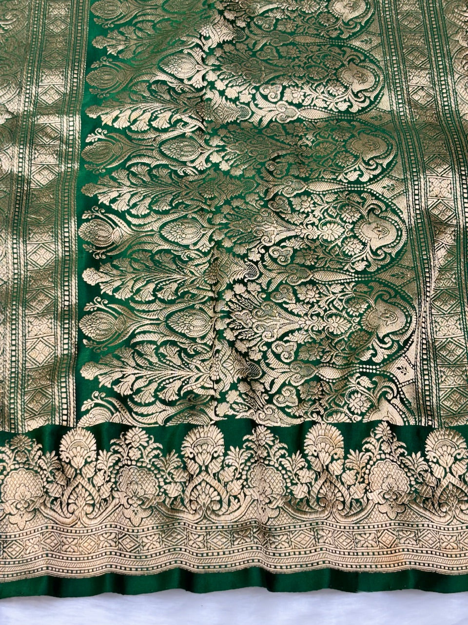 Bottle Green Pure Mashru Silk With Minakari Buti Handwoven Banarasi Saree