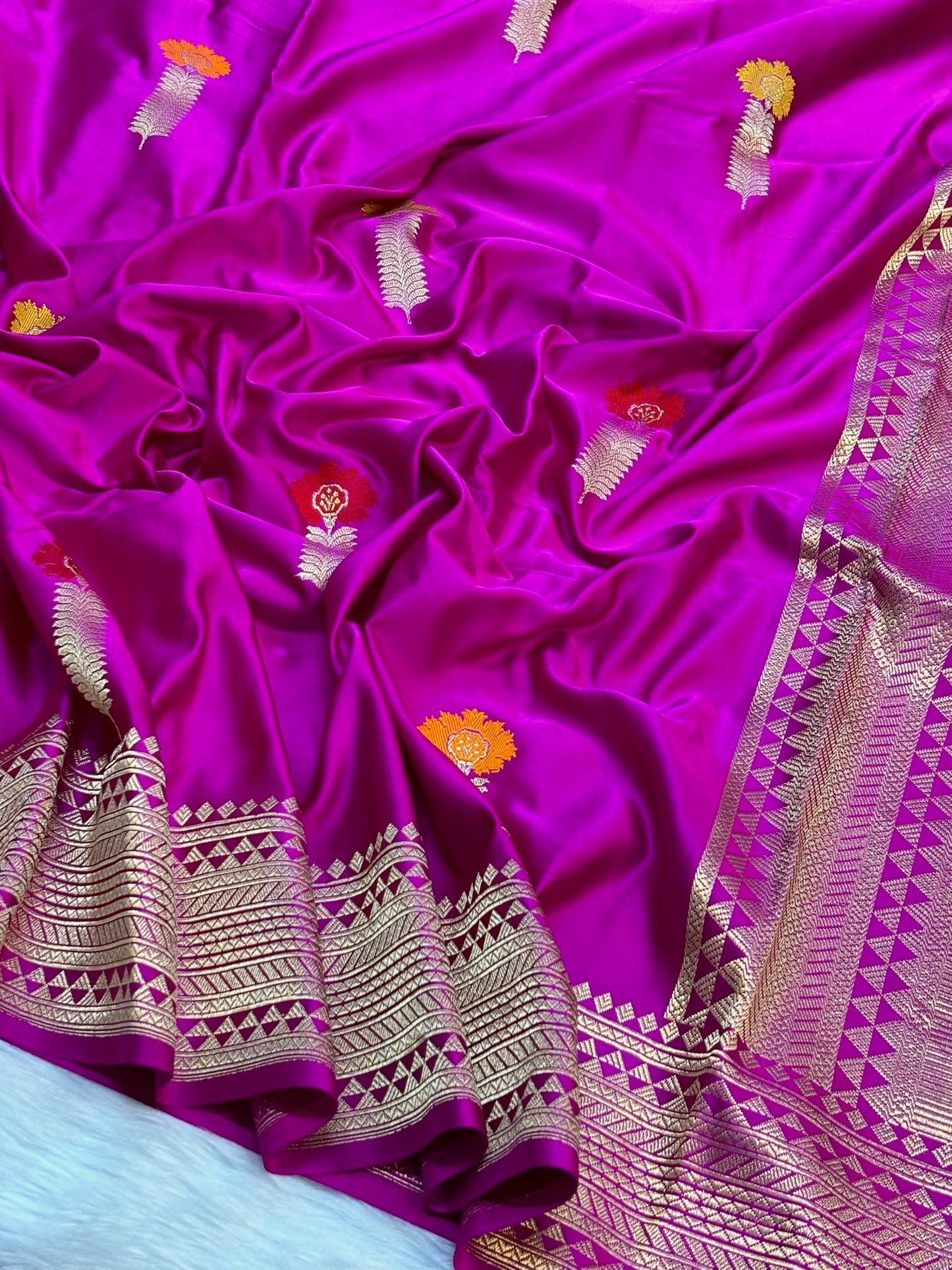 Pure Mashru Handwoven Silk Saree – Royal Fuchsia Pink Elegance