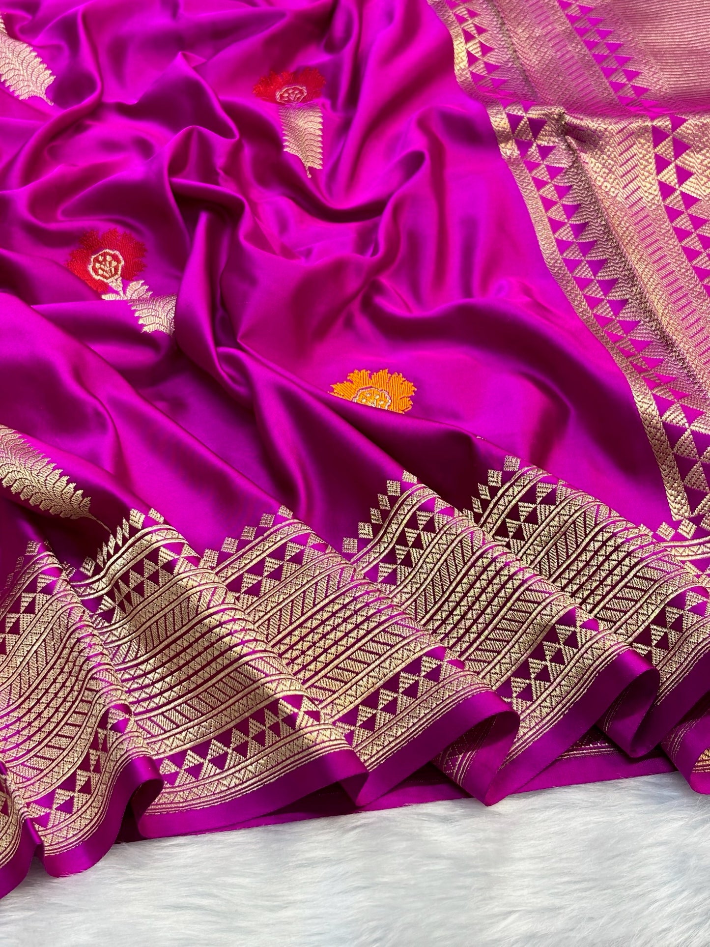 Pure Mashru Handwoven Silk Saree – Royal Fuchsia Pink Elegance