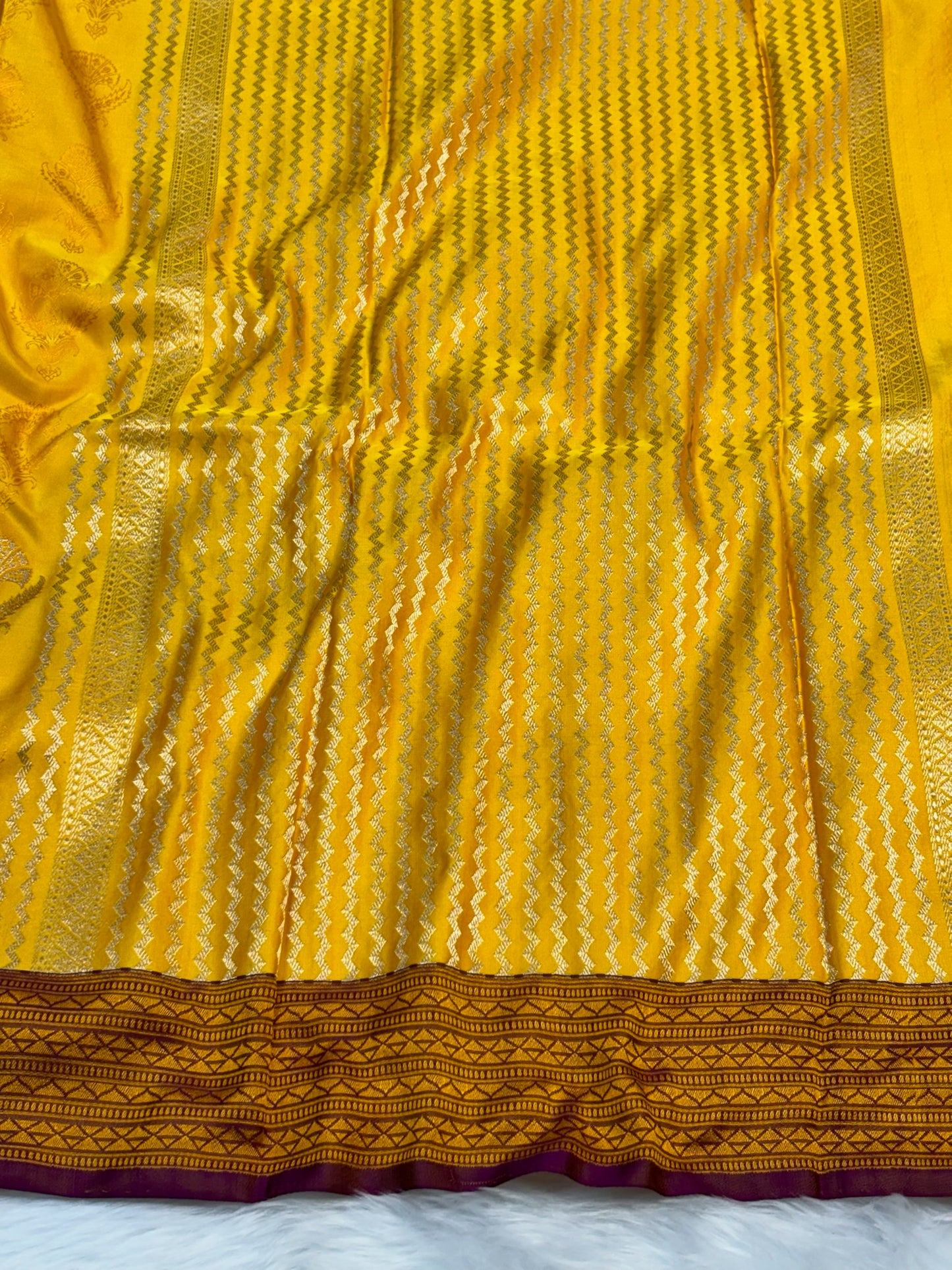 Pure Banarasi Tanchui Handwoven Silk Saree –  Yellow Elegance