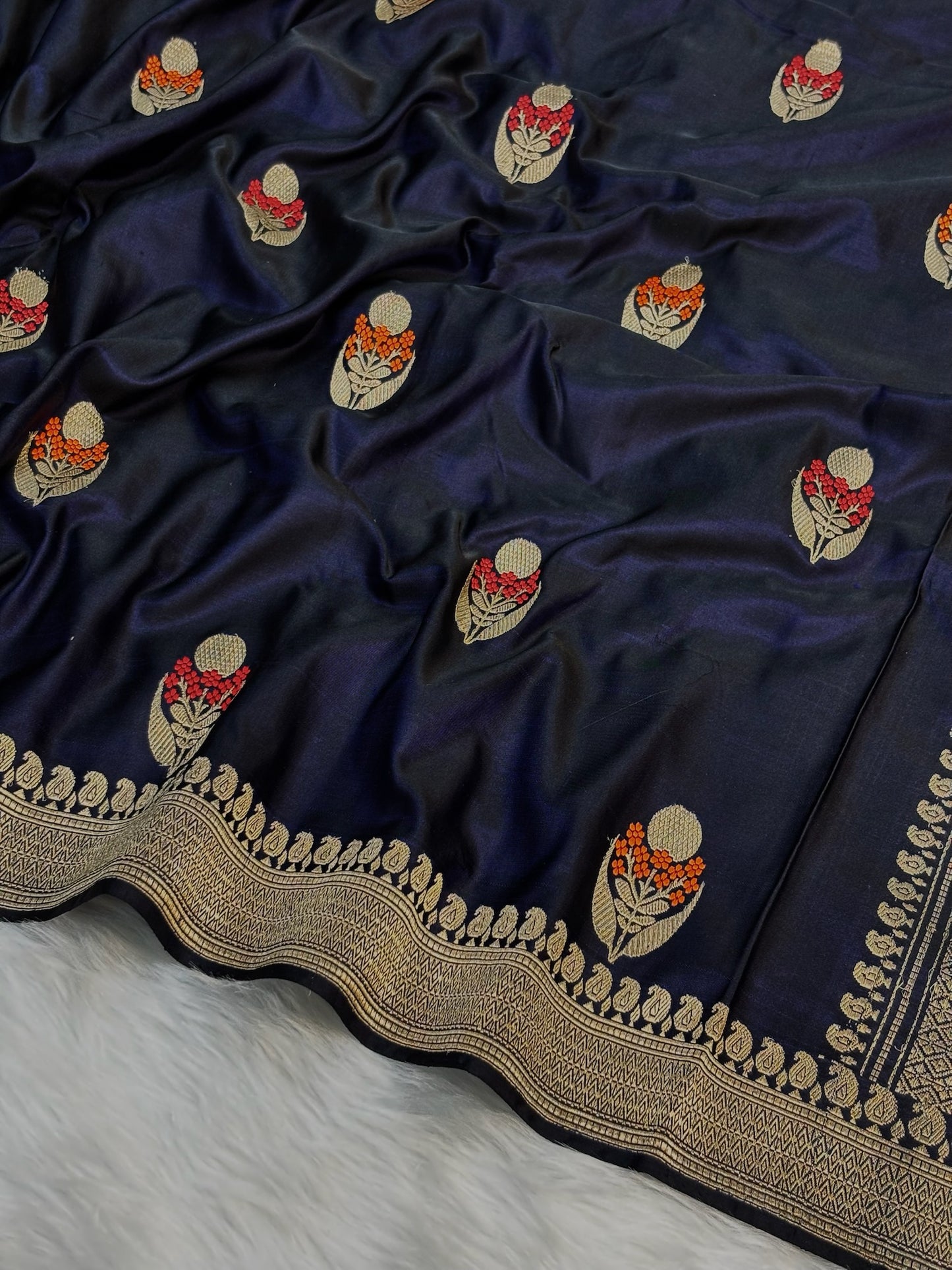 Pure Mashru Handwoven Silk Saree – Midnight Blue Elegance