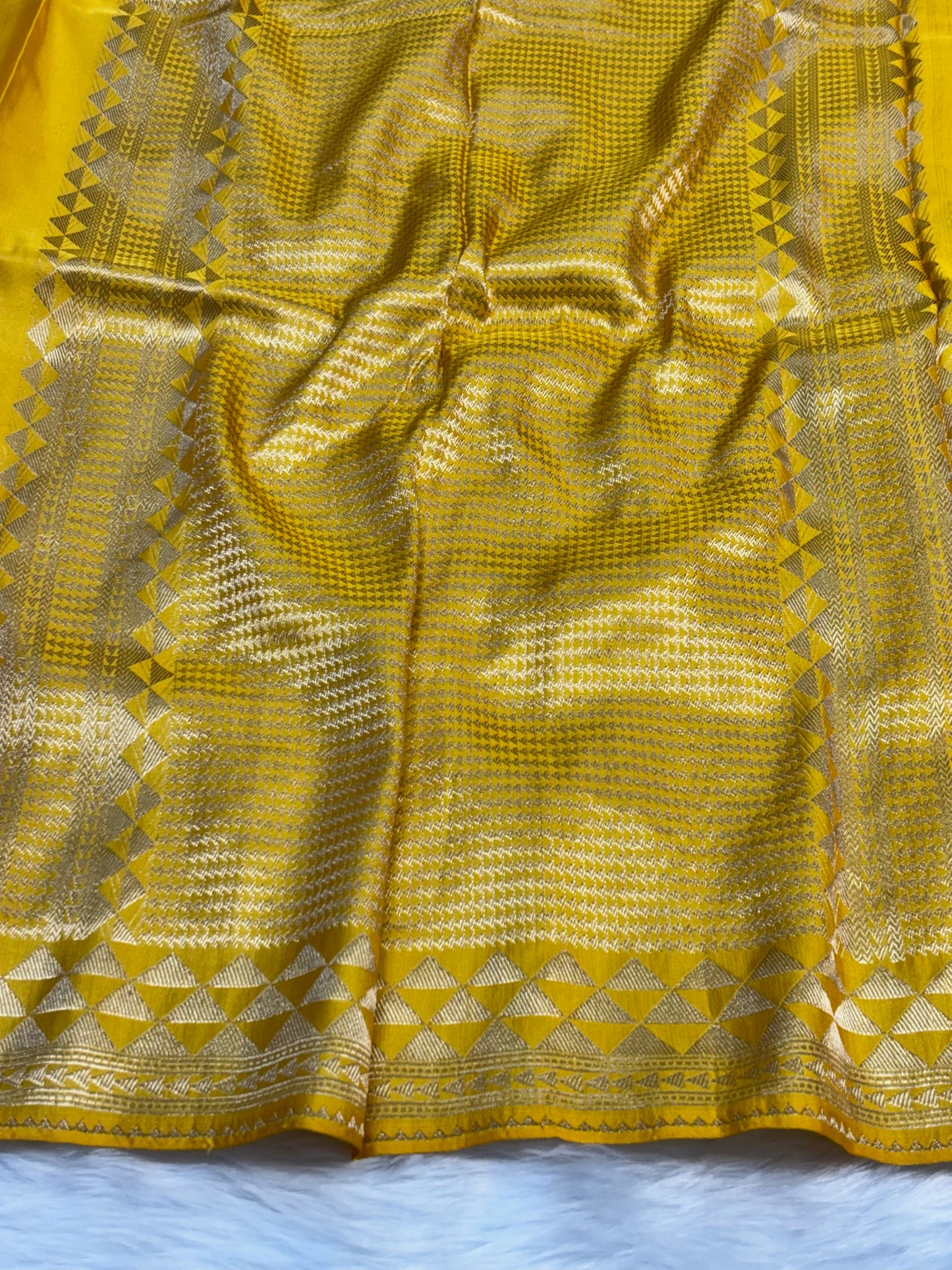 Pure Mashru Handwoven Silk Saree – Yellow Elegance