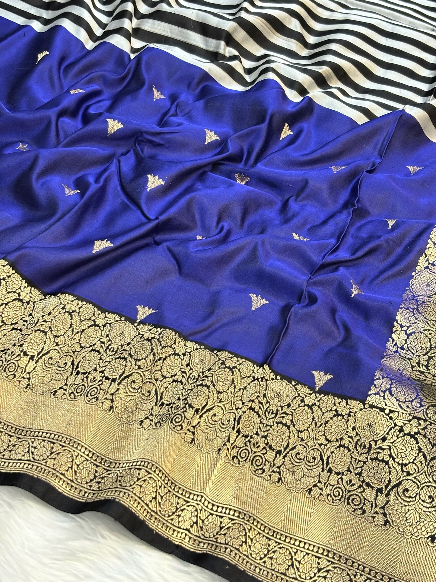 Pure Mashru Handwoven Silk Saree – Royal Blue Elegance