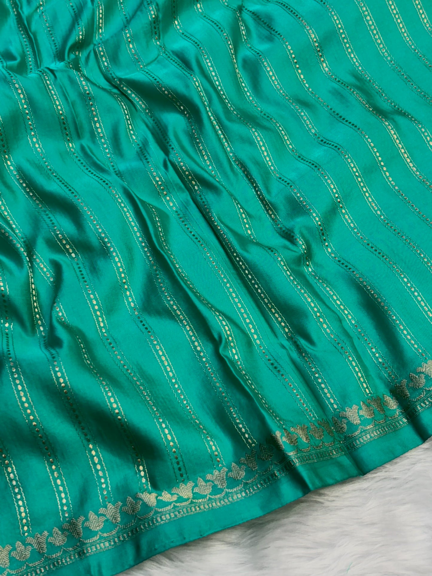 Pure Mashru Handwoven Silk Saree –  Sea Blue Elegance