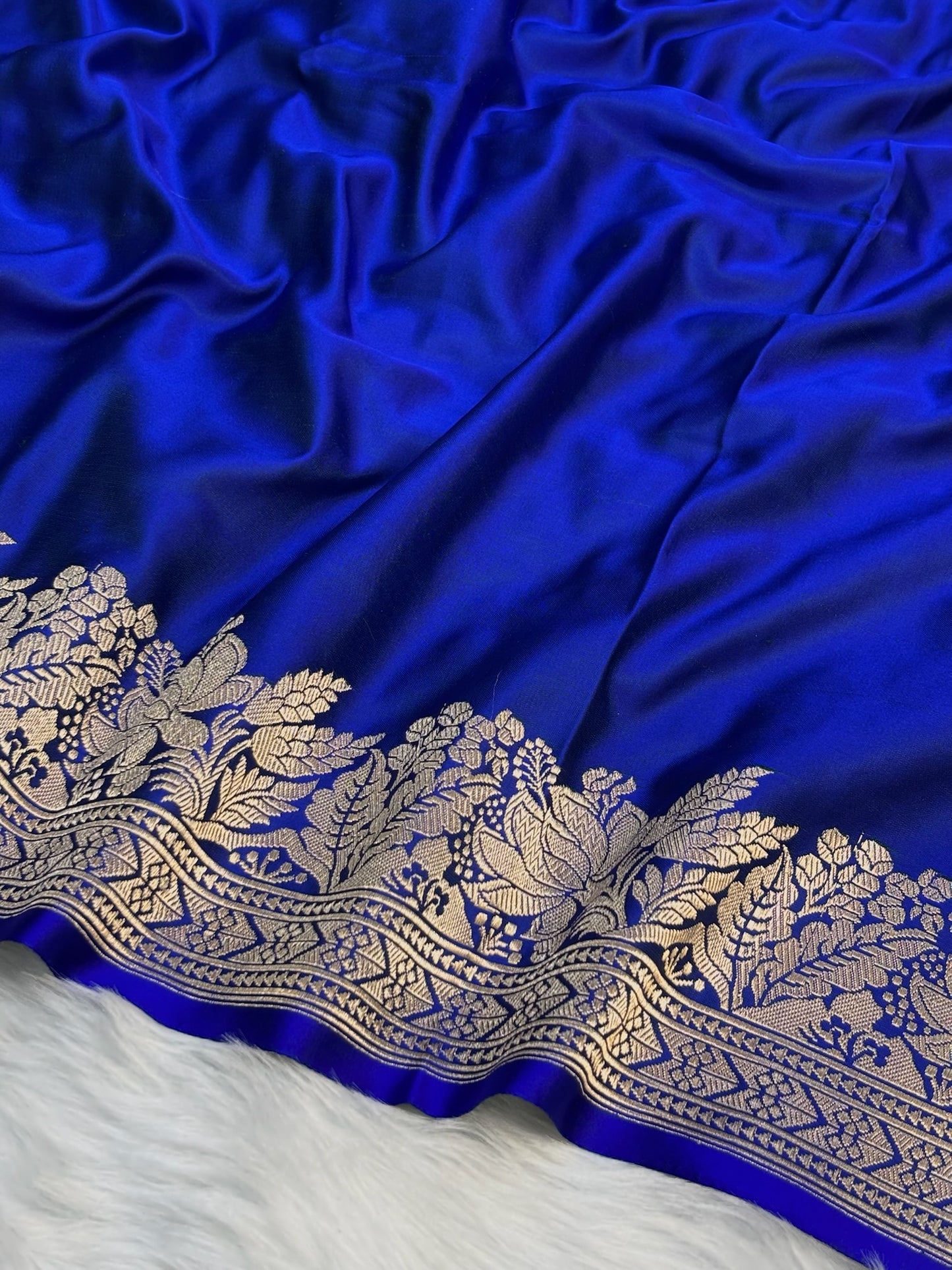 Pure Mashru Handwoven Silk Saree – Royal Blue Elegance
