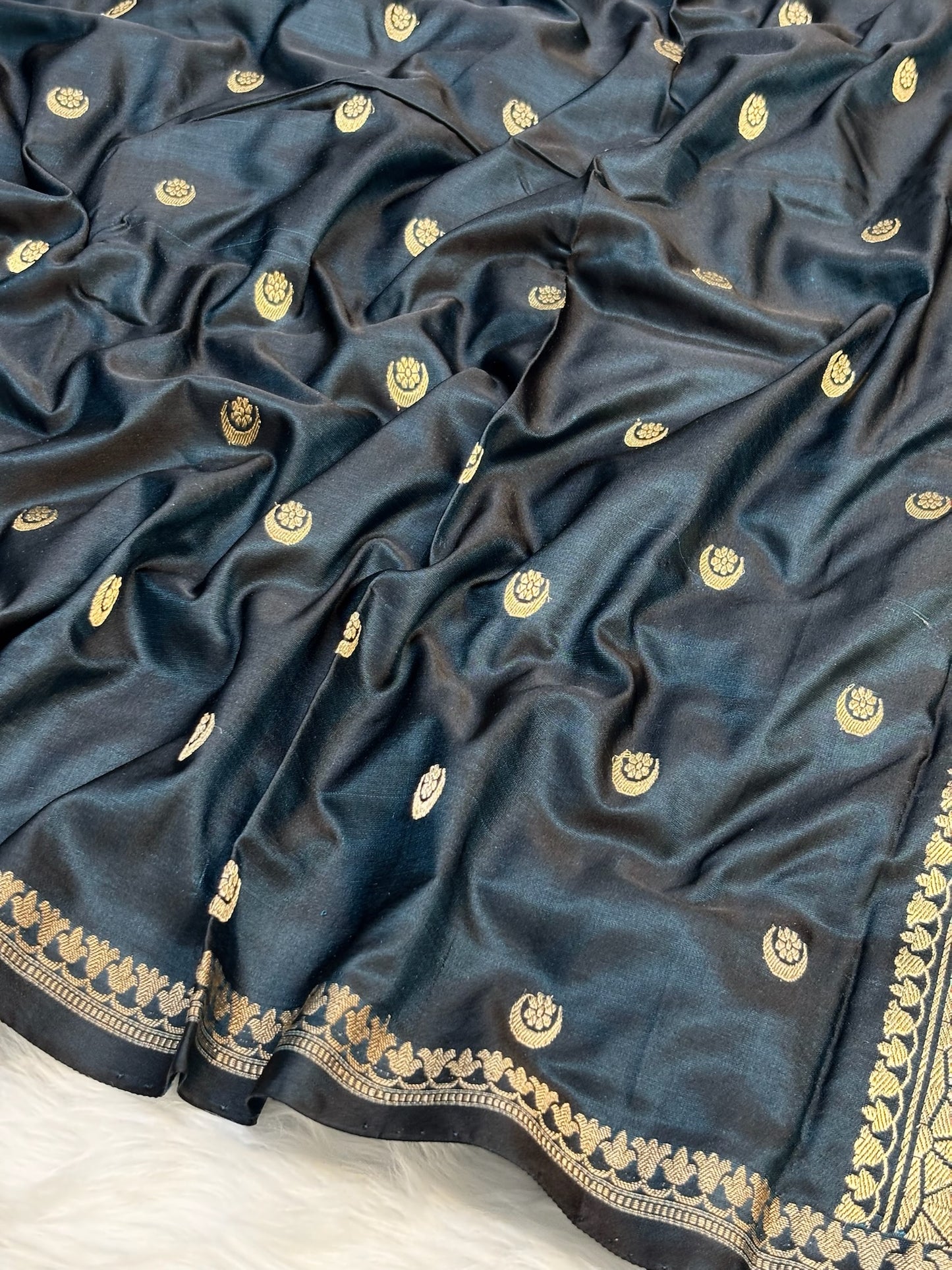 Pure Mashru Handwoven Silk Saree –  Deep Teal Blue Silk Saree Elegance