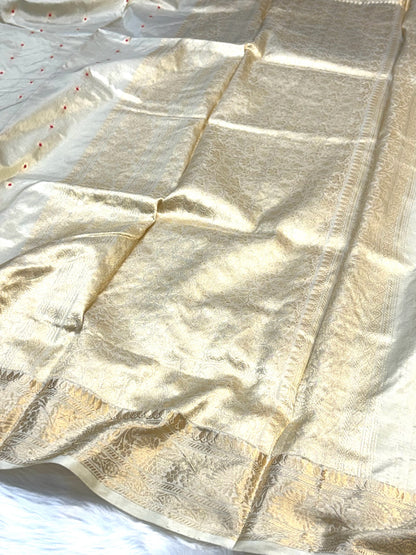 Ivory Vintage Handwoven Banarasi Pure Silk Saree