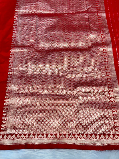 Red Handwoven Banarasi Pure Silk Saree