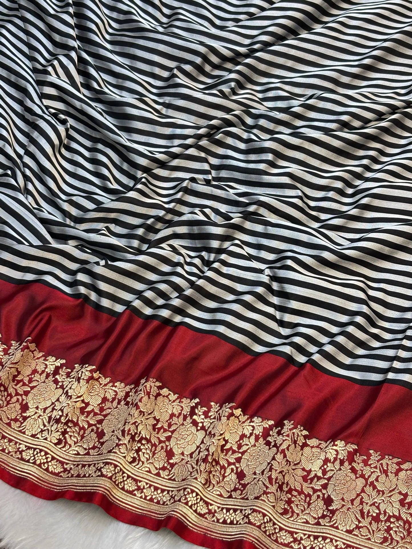 Pure Mashru Handwoven Silk Saree – Elegance