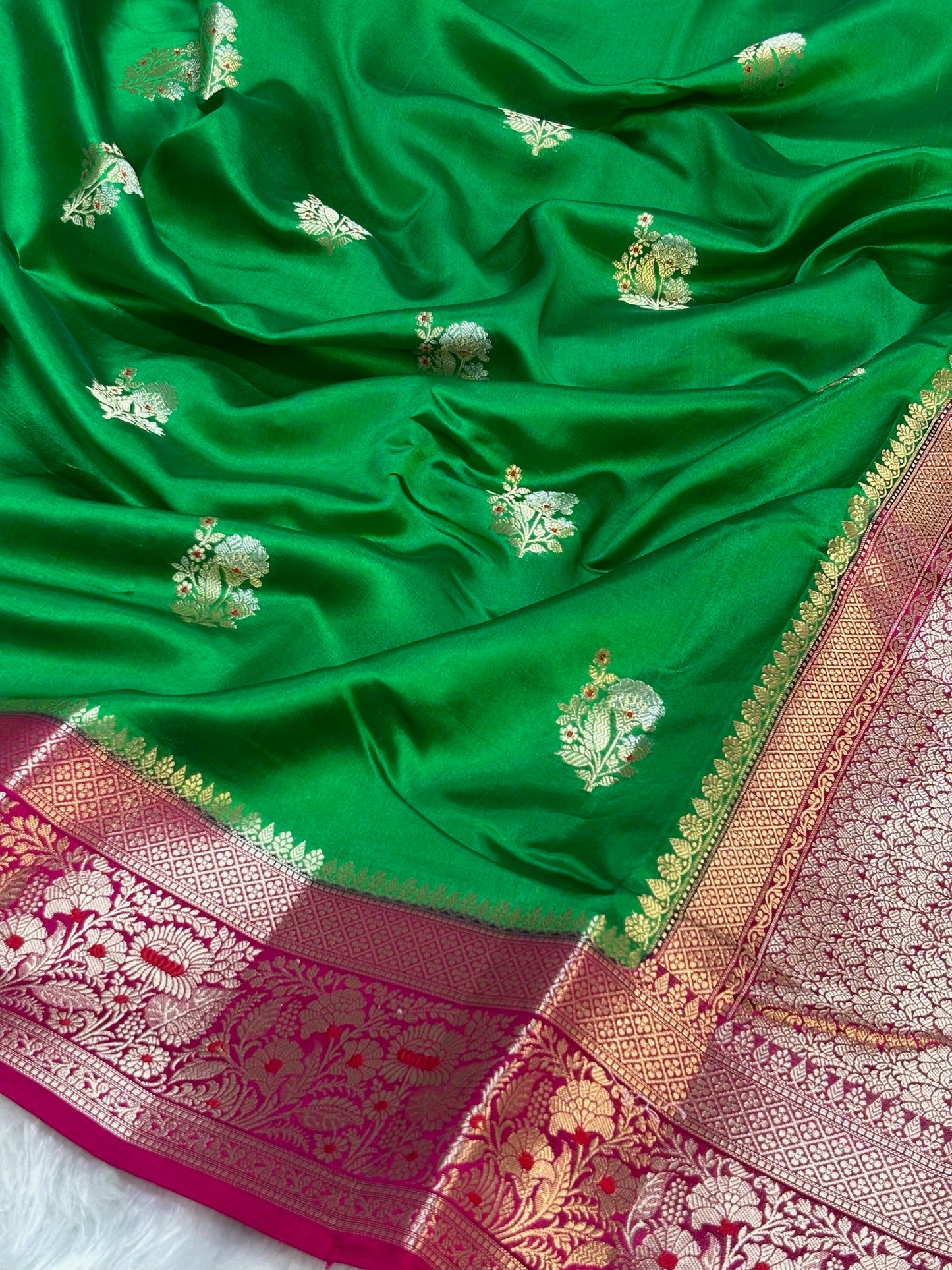 Pure Banarasi Soft Silk Saree –  Leaf Green | Traditional Banarasi saree
