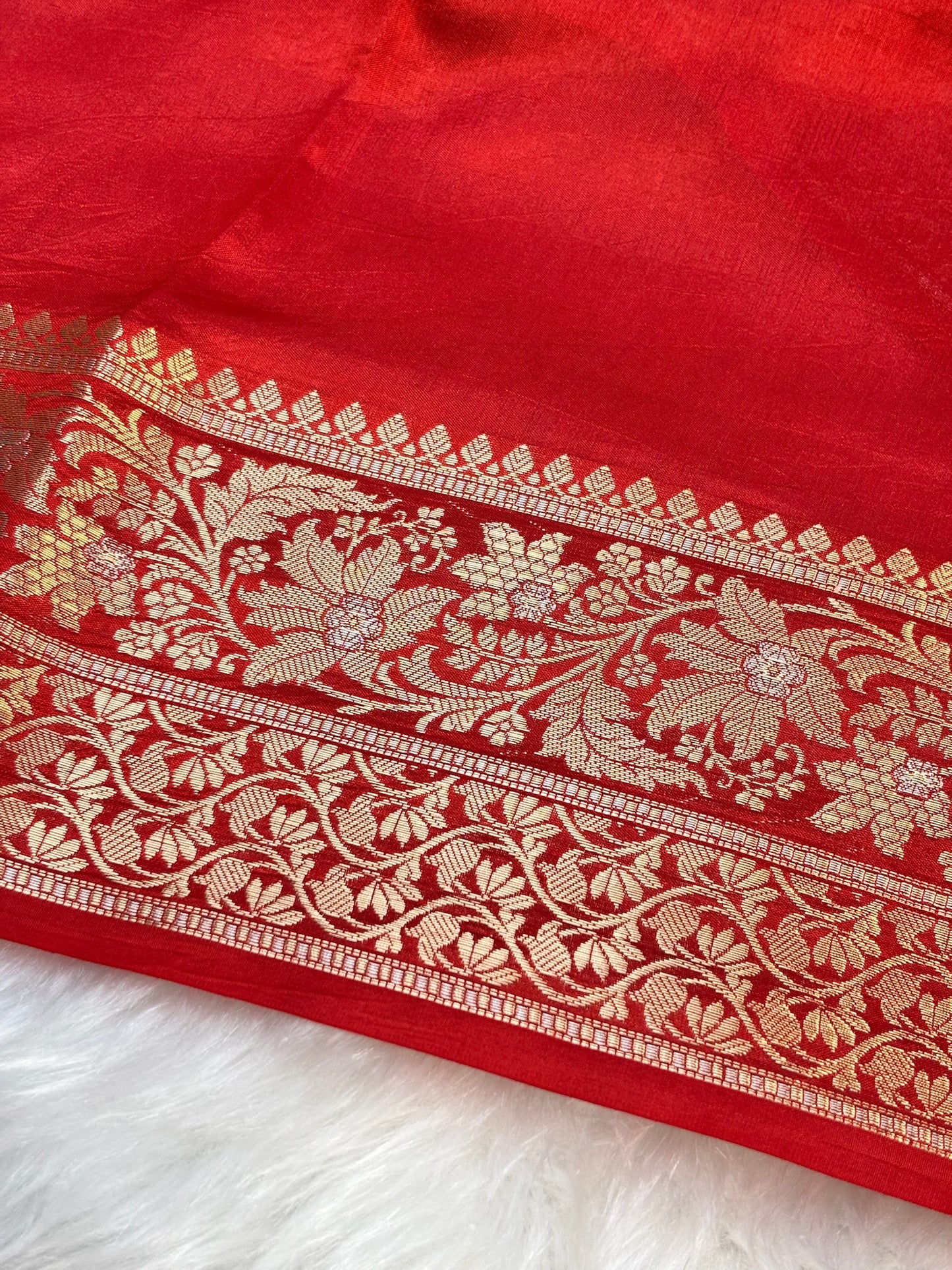 Pure Banarasi Soft Silk Saree–  Purple | Traditional Banarasi saree