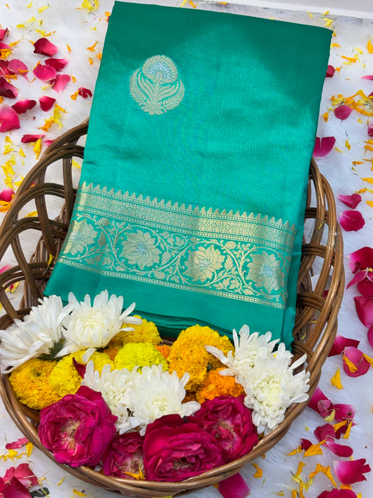Pure Banarasi Soft Silk Saree –  Emerald Green | Traditional Banarasi saree