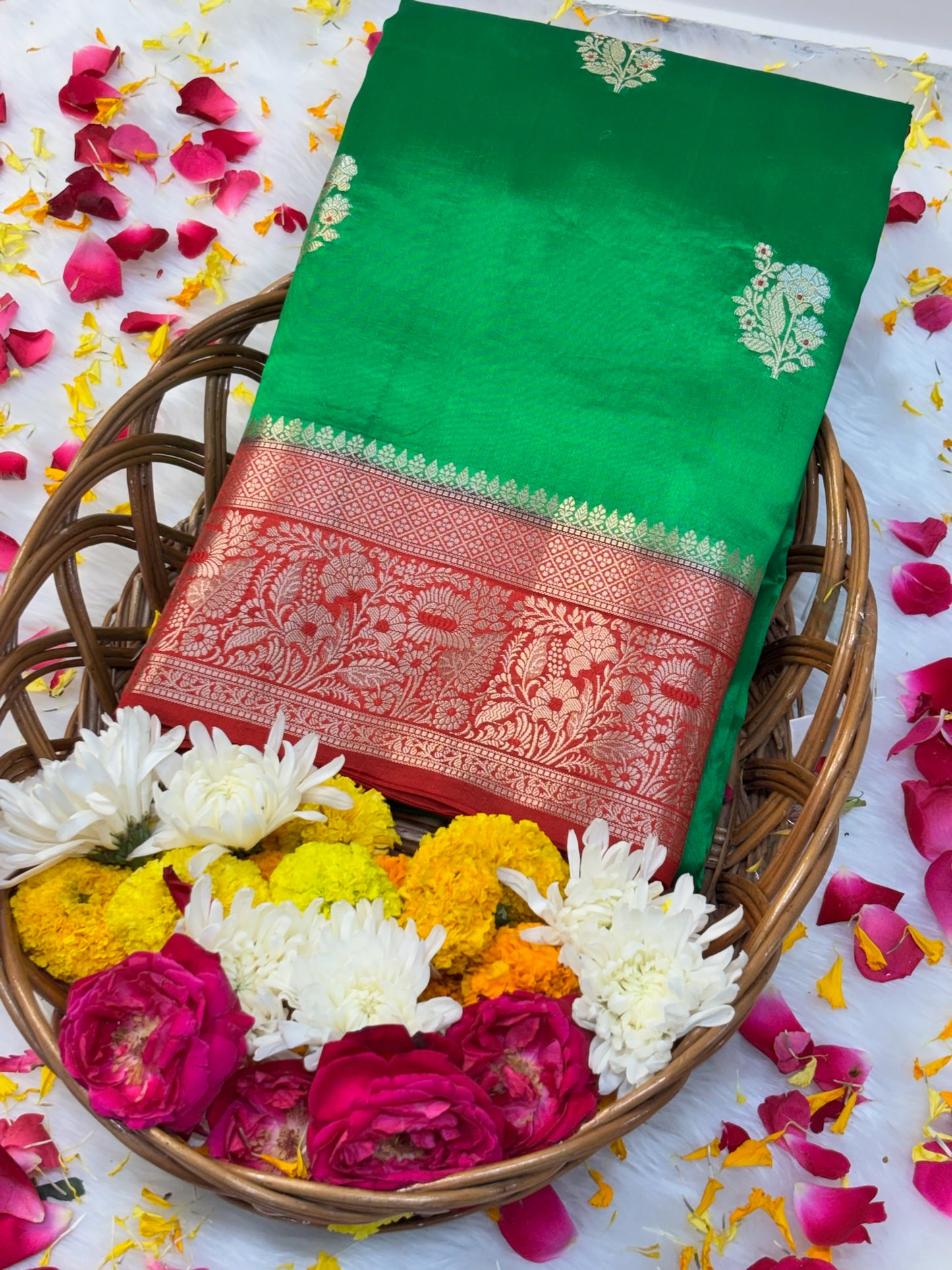 Pure Banarasi Soft Silk Saree –  Leaf Green | Traditional Banarasi saree