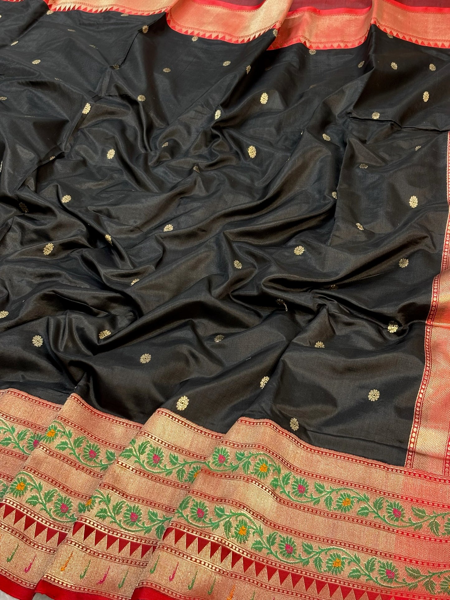 Pure Katan Silk Handwoven Banarasi Saree – Black Base with Rich Red Zari Border