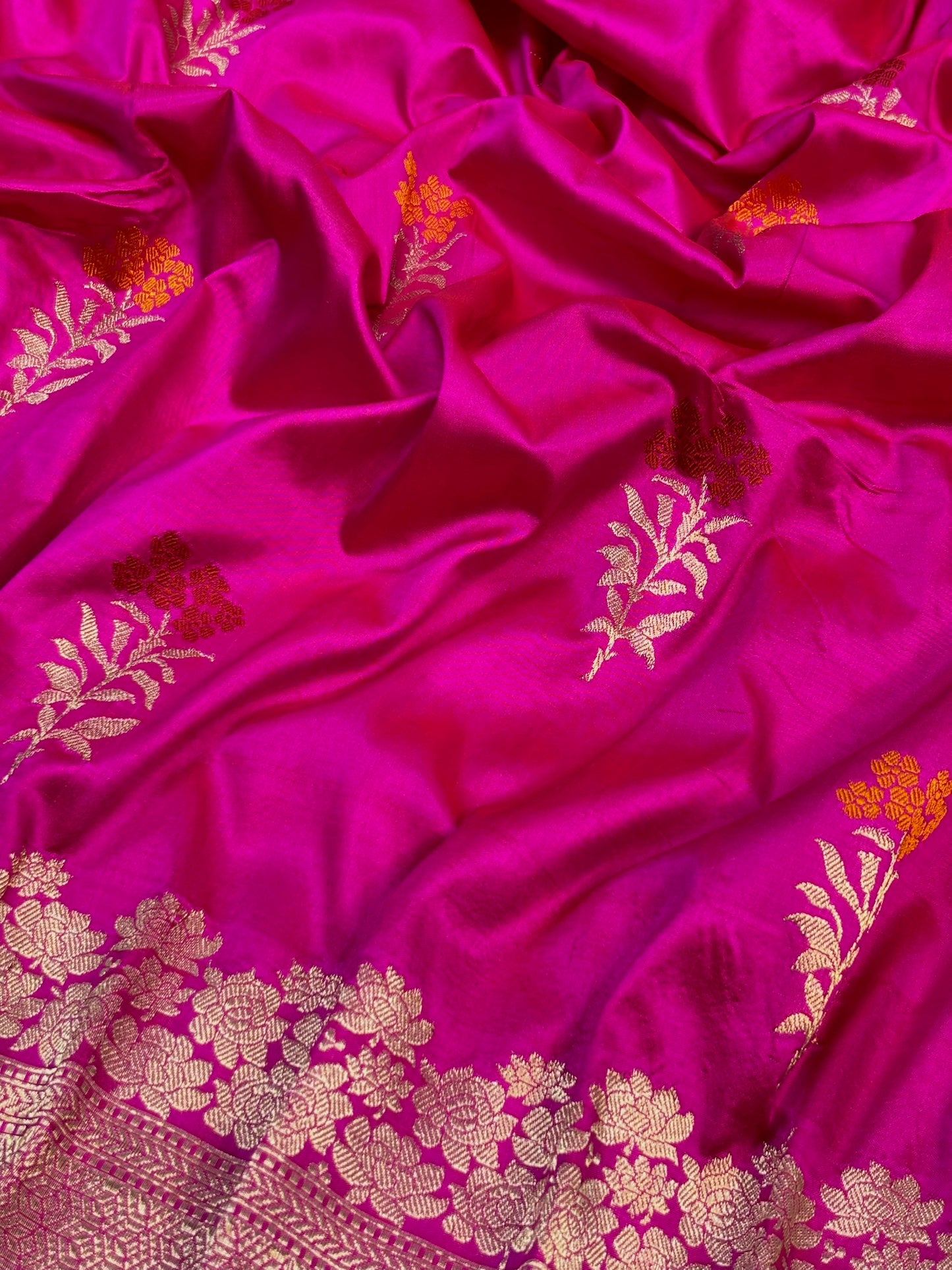 Pure Katan Silk Handwoven Banarasi Saree –Rani Pink  Base with Rich Red Zari Border