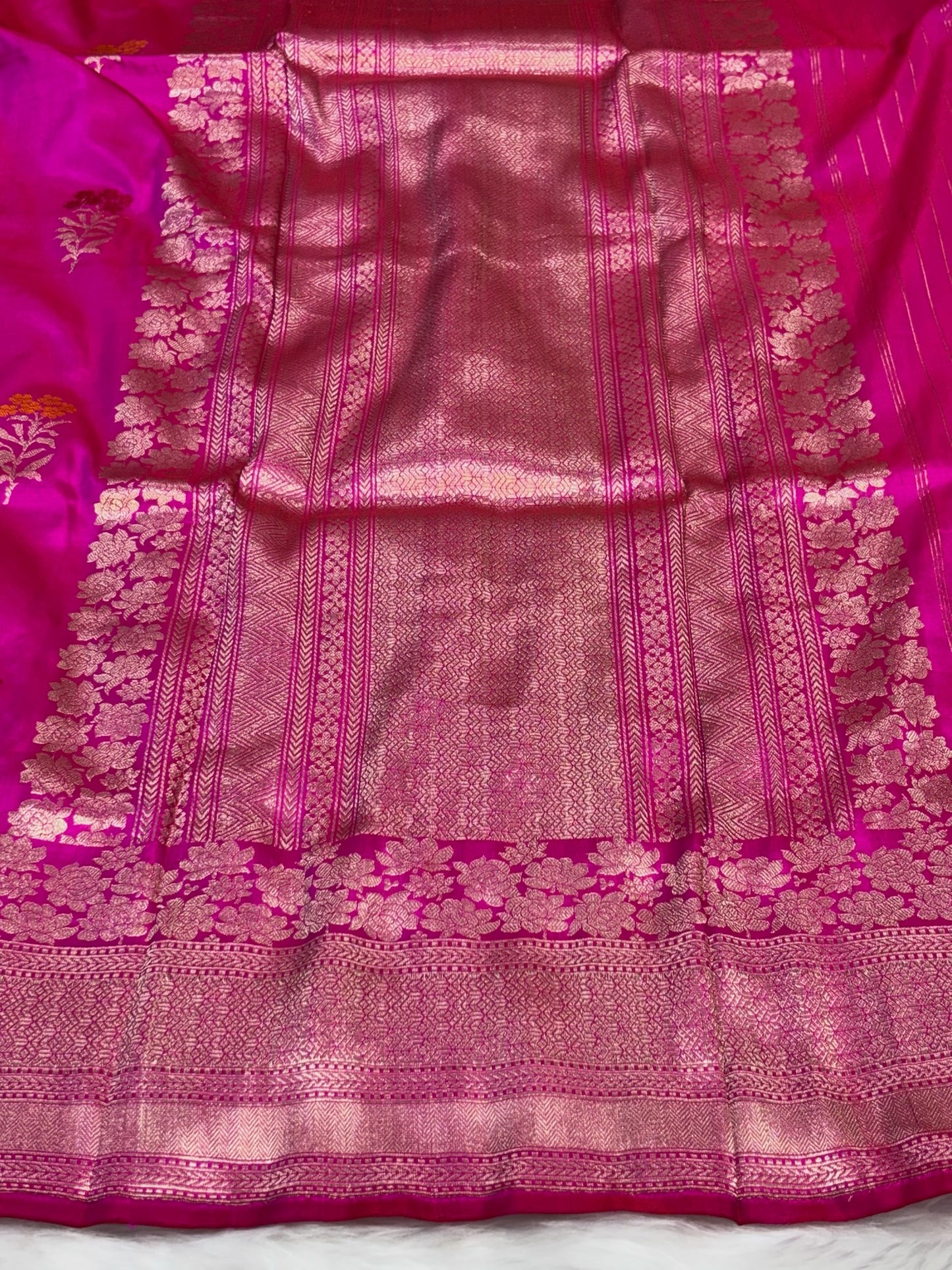 Pure Katan Silk Handwoven Banarasi Saree –Rani Pink  Base with Rich Red Zari Border