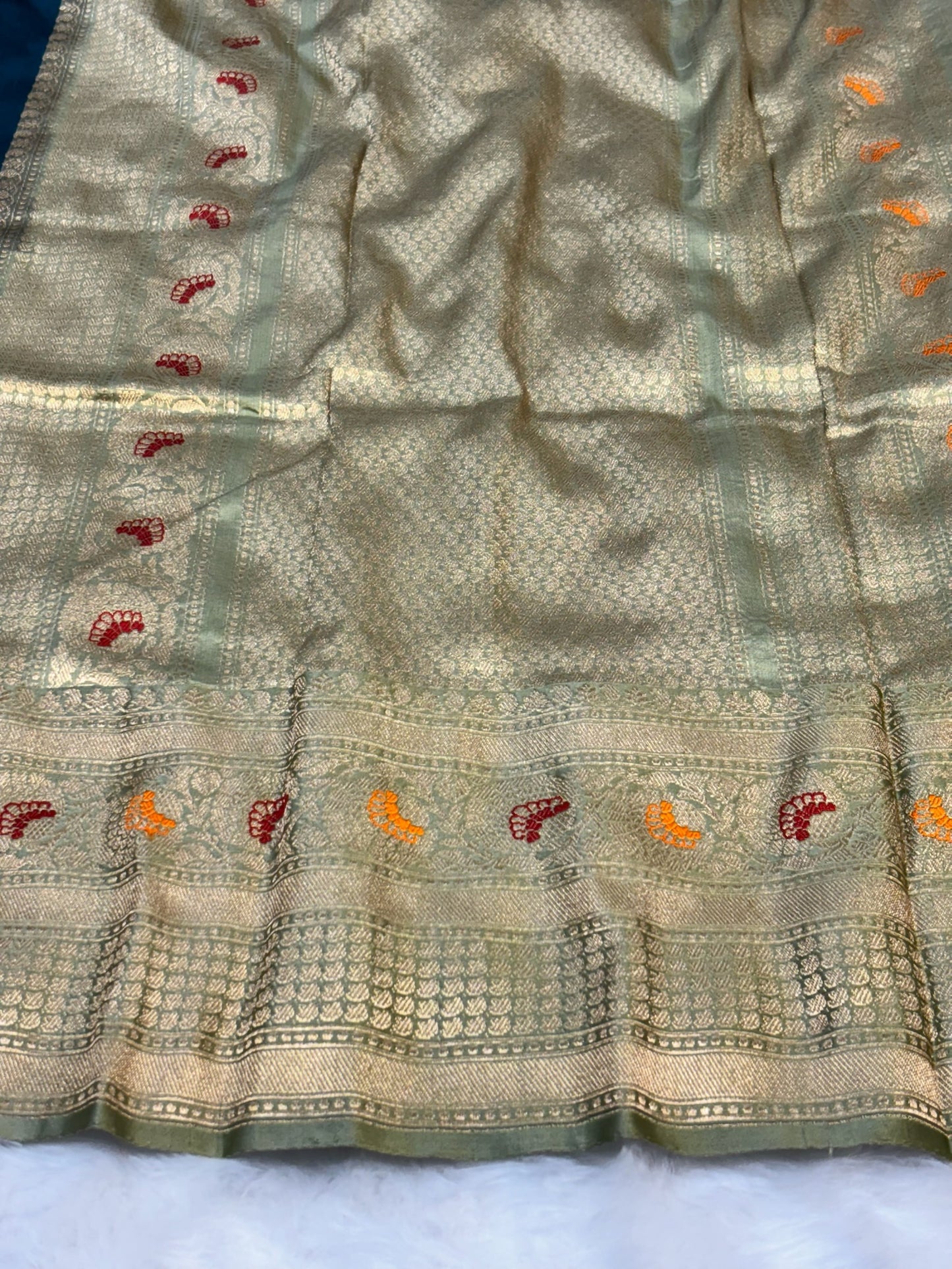 Pure Katan Silk Handwoven Banarasi Saree – Teal Green Base with Rich Zari Border
