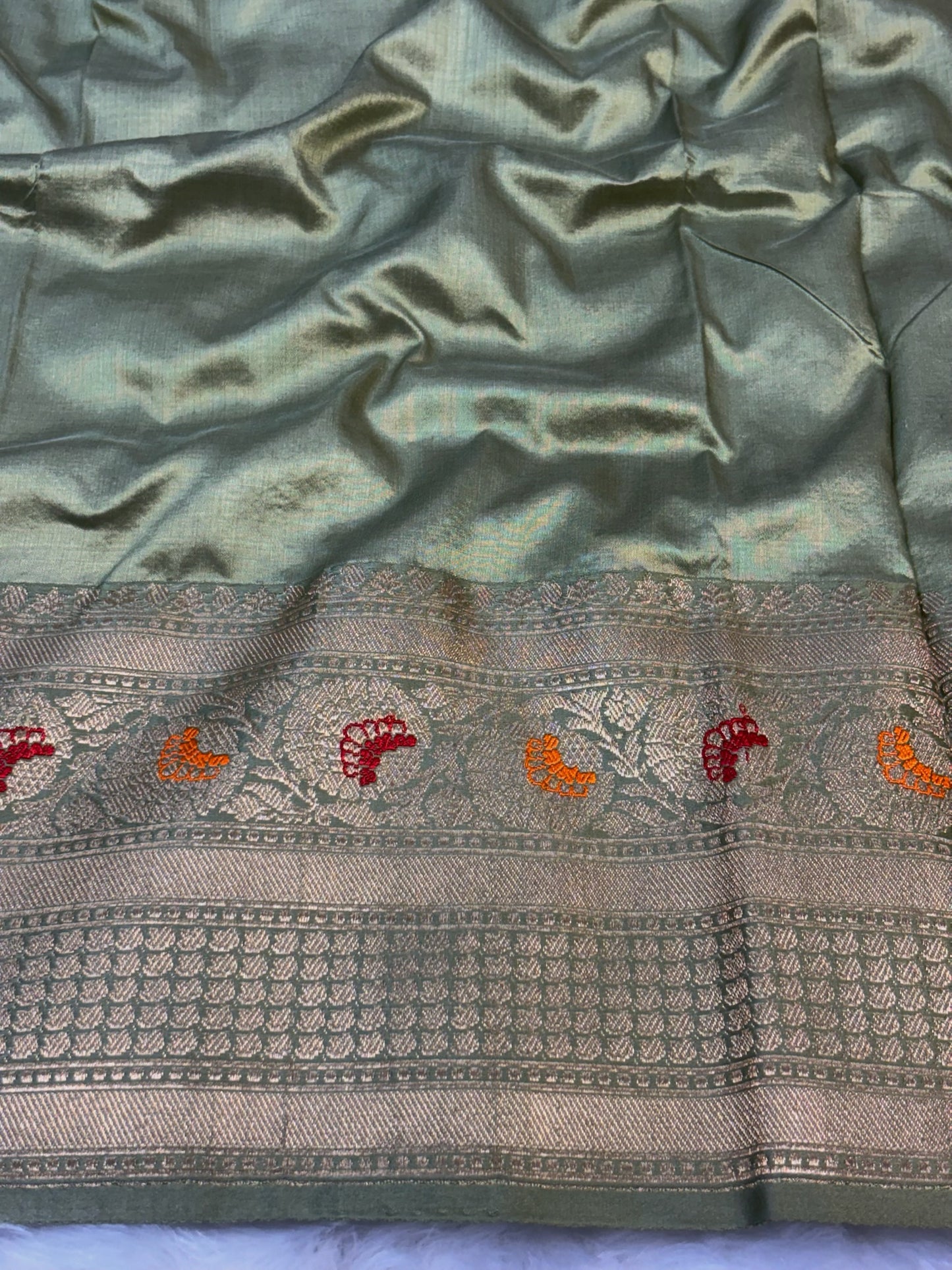 Pure Katan Silk Handwoven Banarasi Saree – Teal Green Base with Rich Zari Border