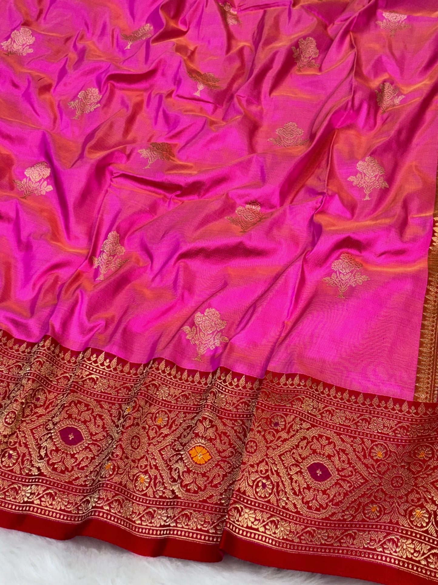 Pure Katan Silk Handwoven Banarasi Saree – Hot Pink Base with Rich Zari Border