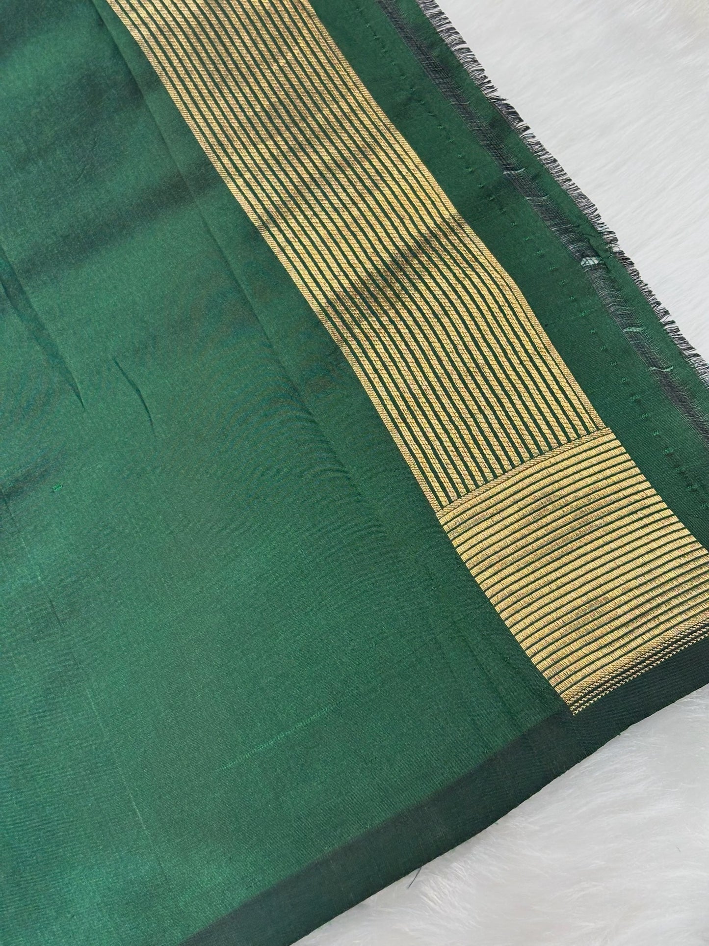 Banarasi Bottle Green Pure Silk Brocade Saree – Luxurious Katan Silk with Intricate Brocade Weave