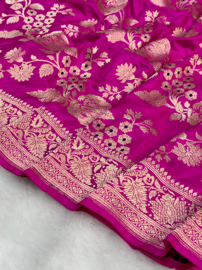 Banarasi Hot Pink Pure Silk Brocade Saree – Luxurious Katan Silk with Intricate Brocade Weave (Copy)