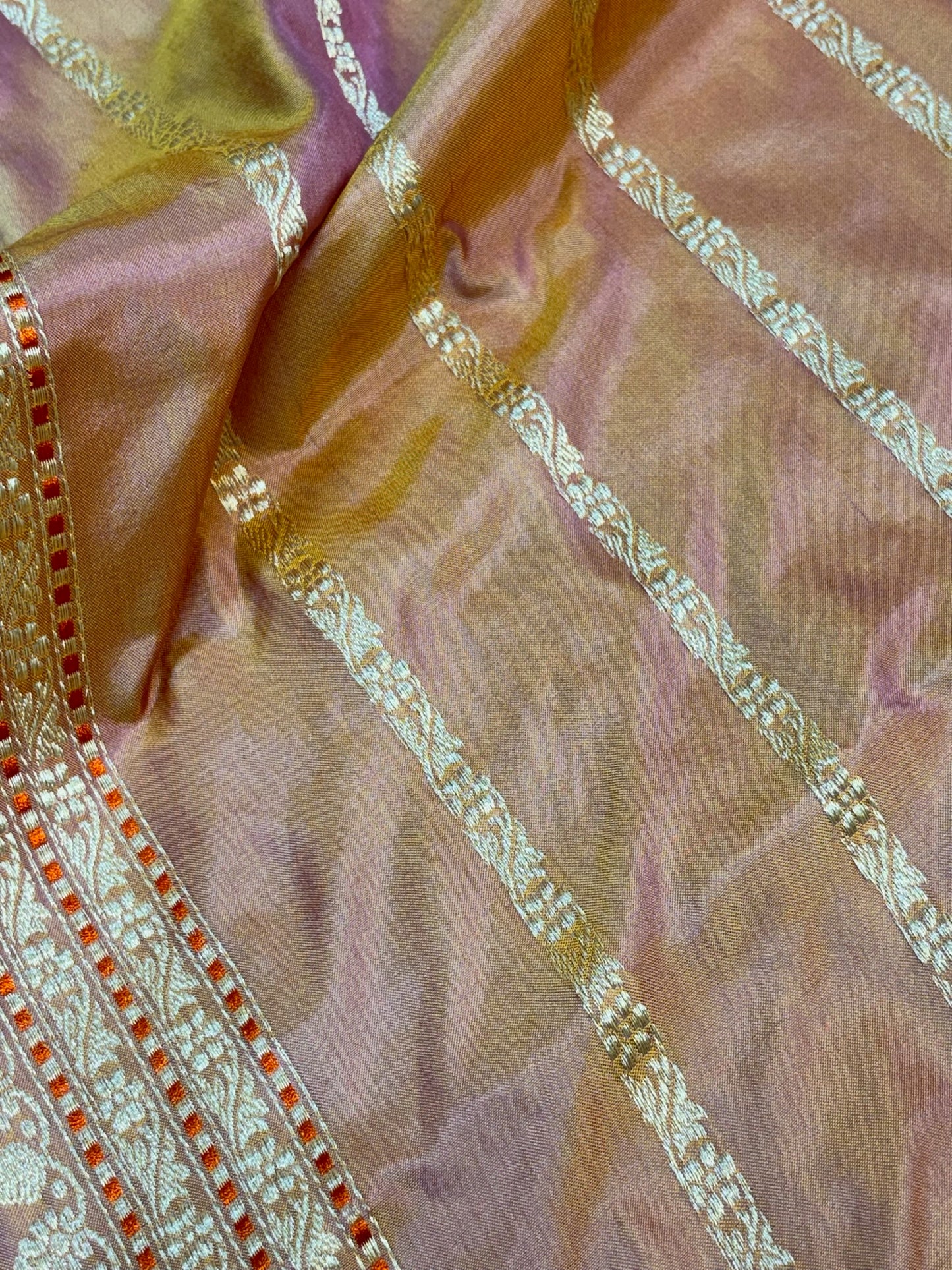 Pink Handwoven Pure Banarasi Ektara Silk Saree – Kadwa Iktara Weave, Pure Mulberry Silk