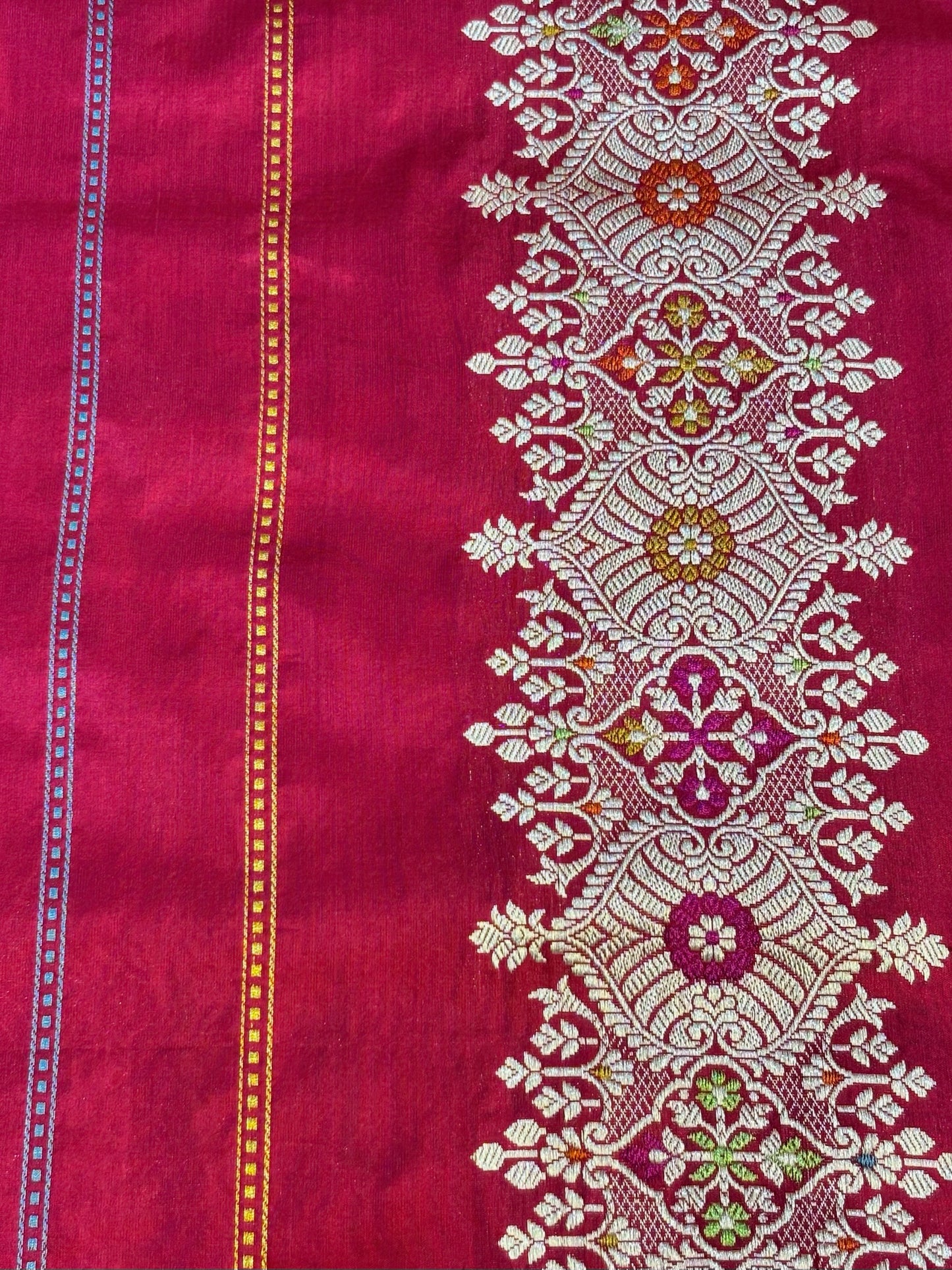 Apple Red Pure Katan Silk Handwoven Banarasi Saree – Hot Pink Base with Rich Zari Border