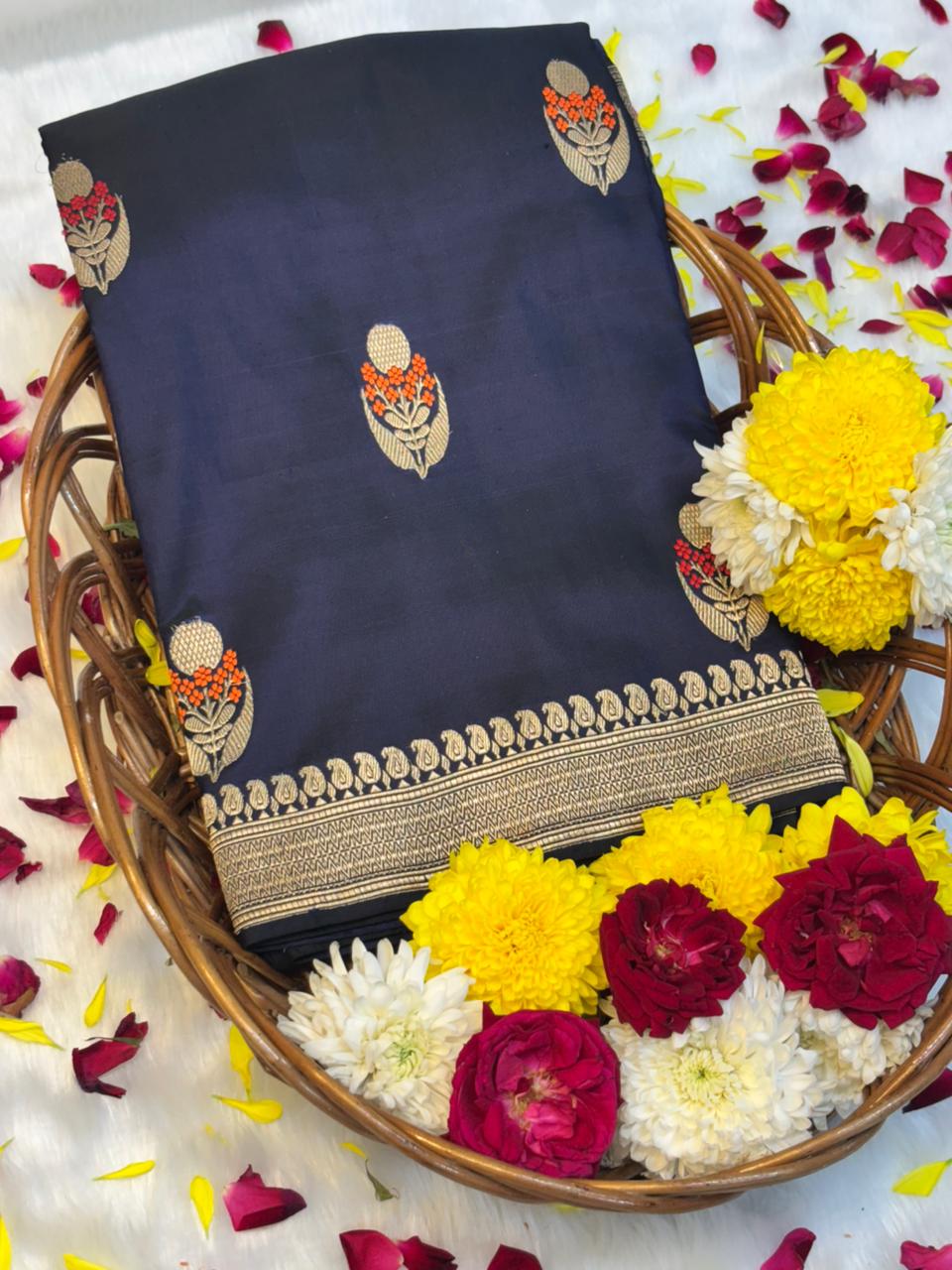 Pure Mashru Handwoven Silk Saree – Midnight Blue Elegance