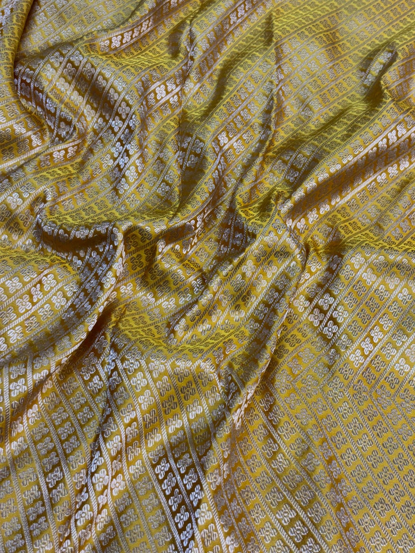 Pure Mashru Handwoven Silk Saree – Yellow Elegance