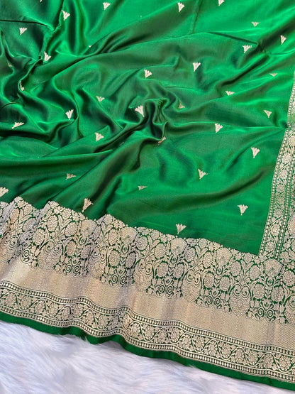 Pure Mashru Handwoven Silk Saree – Bottle Green Elegance